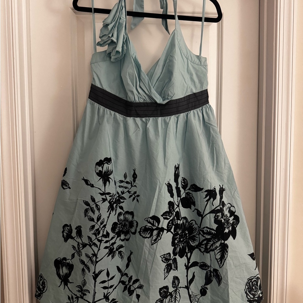 Anthropologie Floral Dress in Blue  with pockets! Perfect for a summer wedding!